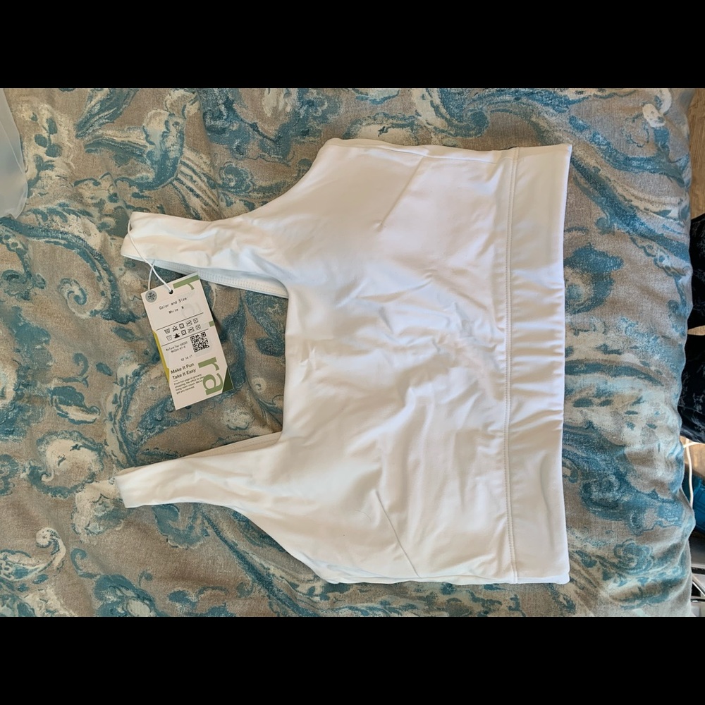 Halara Medium Support Tank Sports Bra